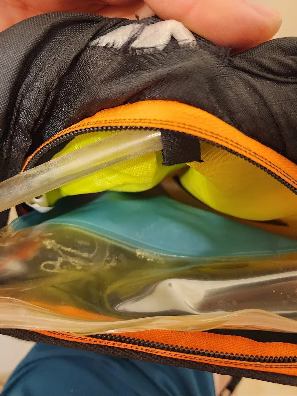 Nishiki Adult Oswego 70 oz. Hydration Pack/Water Bladder/Comparable to Camelbak